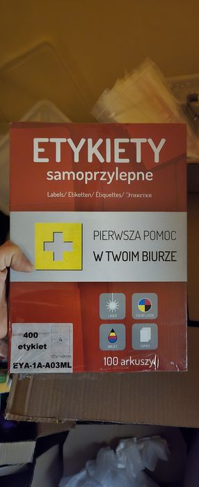 Sprzedam 2 paczki etykiety biurowe do laserowej samoprzylepne na A4 10