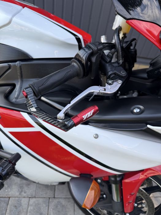 Yamaha R1 доставка-обмін