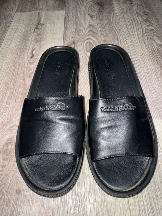 Шкіряні шльопанці 40 розмір