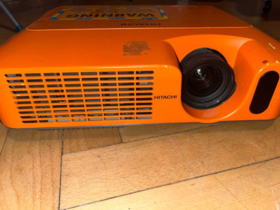hitachi ed-x10 multimedia lcd projektor