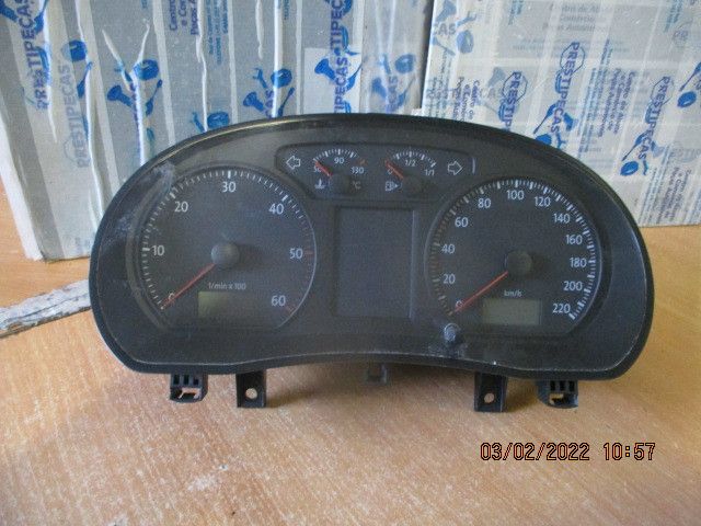Quadrante / painel de instrumentos VOLKSWAGEN Polo (9N)
