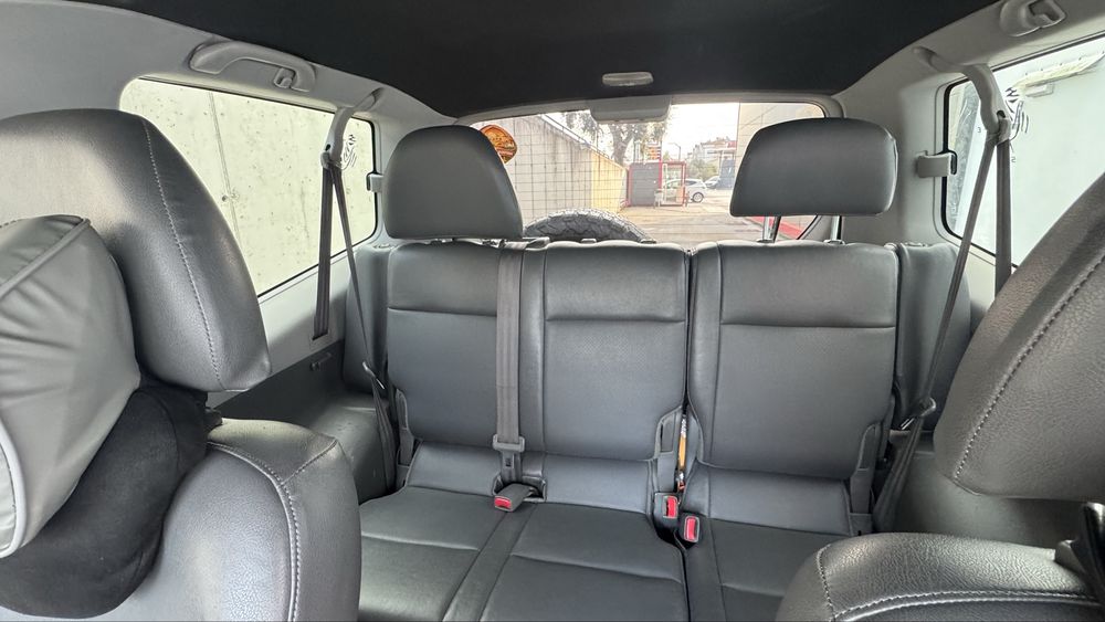 Vendo Mitsubishi Pajero 3.2 DI-D de 3 portas, caixa automática, Dez2000