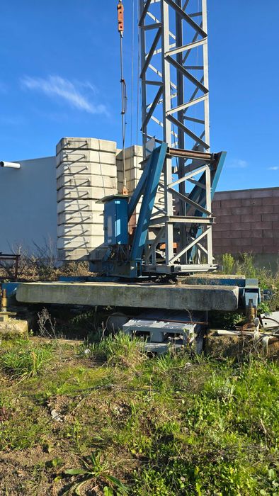 Vende se Grua Tecno 20x24