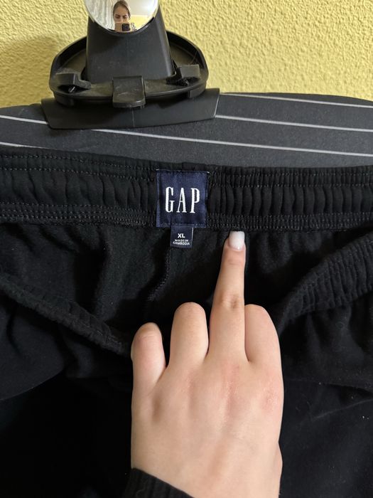 Чоловічі спортивні штани gap