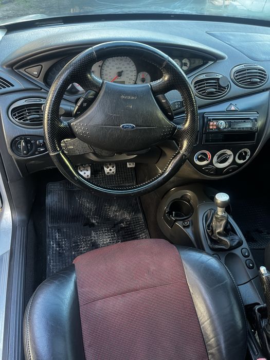Ford focus 1 svt
