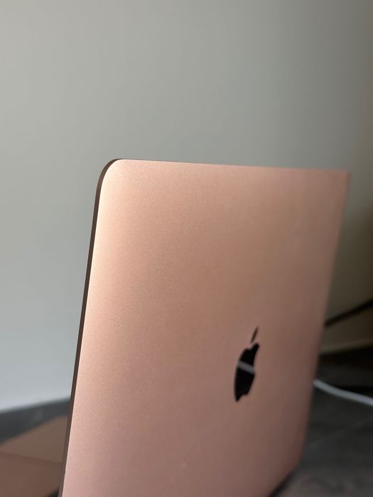 Macbook Air Złoty