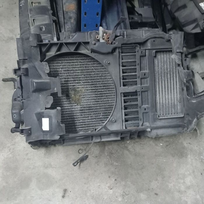 Frente fibra com radiadores peugeot 407