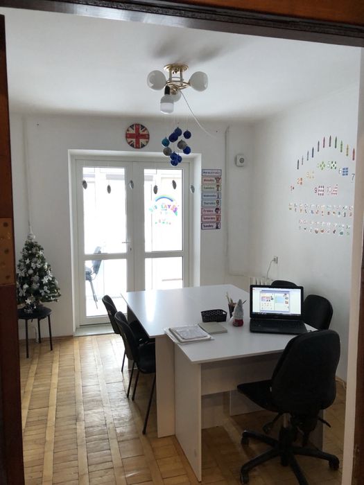 = 3-кімнатна квартира з окремим входом і власною лаунж-зоною! =