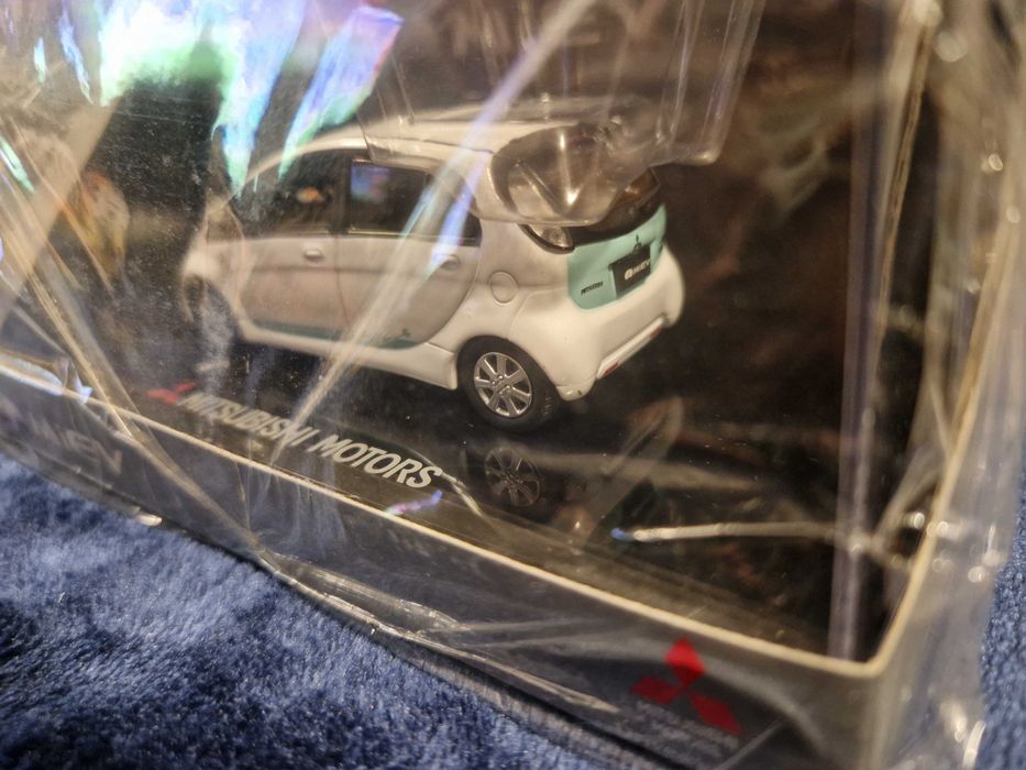 Mitsubishi i-MIEV 1:43 vitesse