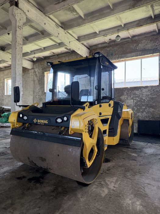 Дорожній каток Bomag BW 202 AD-50