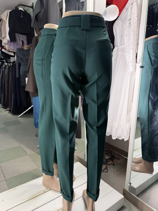 Брюки классика зеленые изумрудные