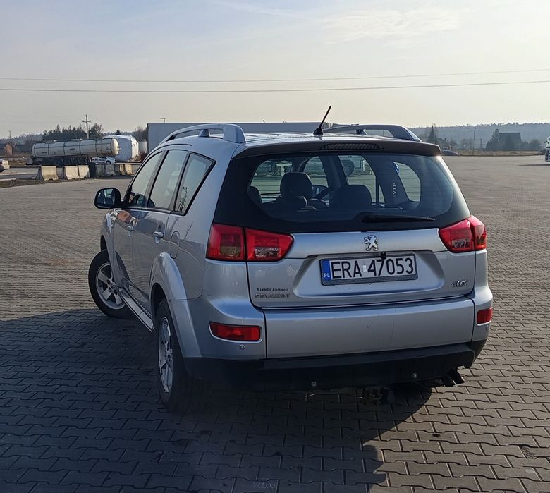 SUV Peugeot 4007 4×4  2.2 HDI