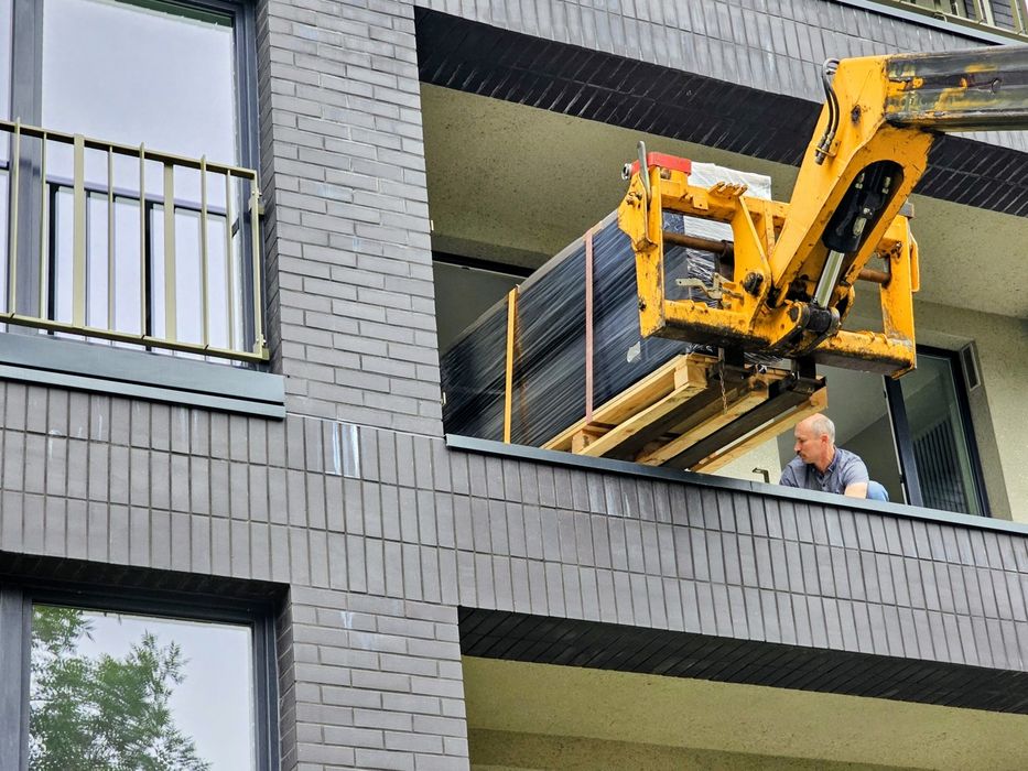 Rozładunki i załadunki - ładowarką teleskopową JCB 535-140
