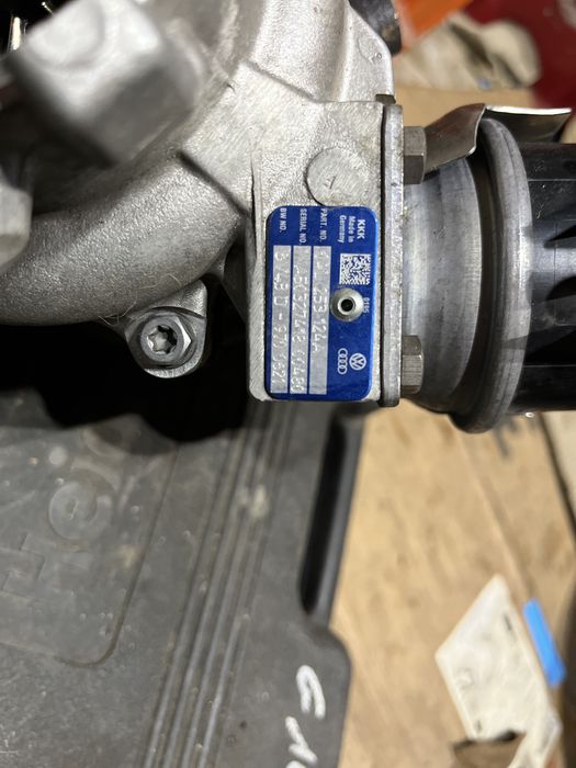 Turbosprężarka Audi Q3 Seat Skoda 04L.253.124A TURBO