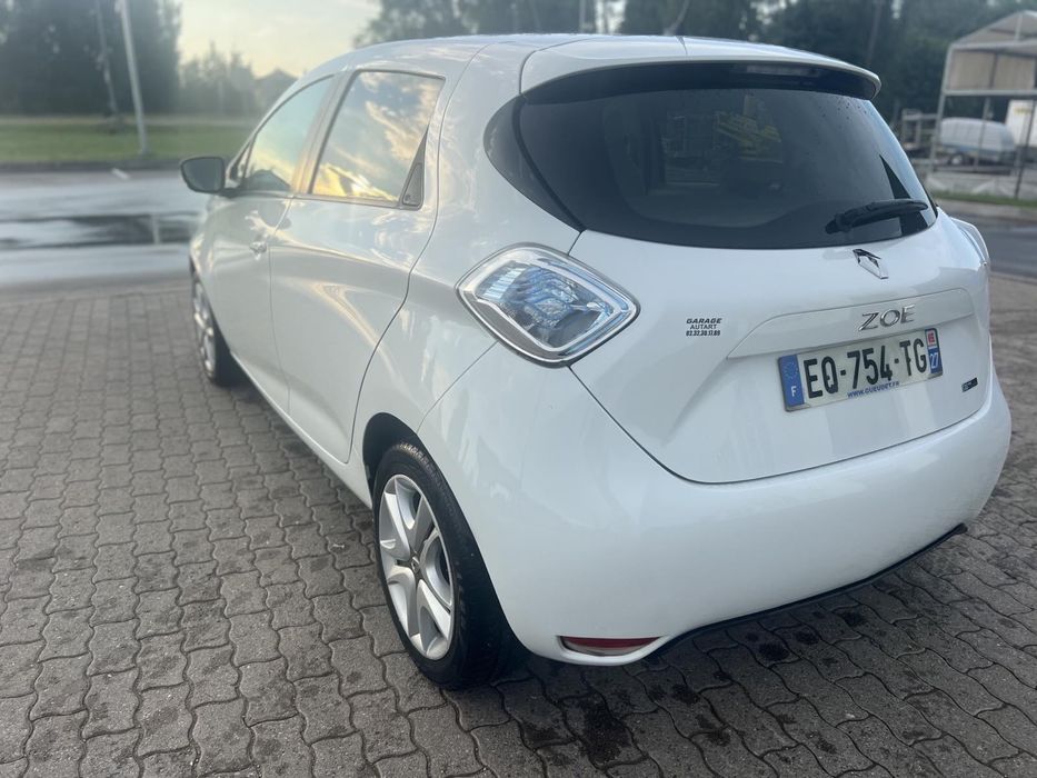 Renault Zoe 41квт 300км