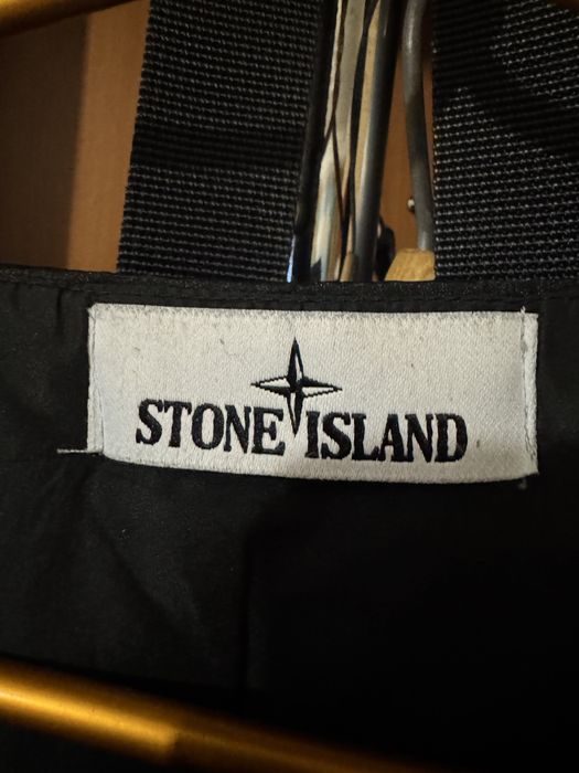 Продам жилет Stone Island