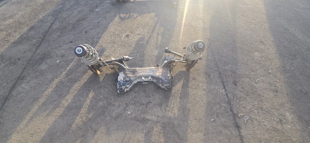 Belka przód sanki mcperson zwrotnica Citroen C4 Grand Picasso 2011r