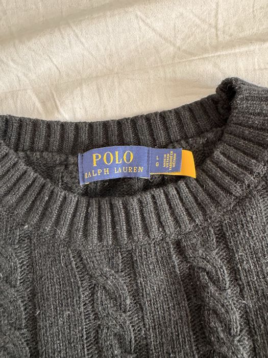 Sweter Polo.