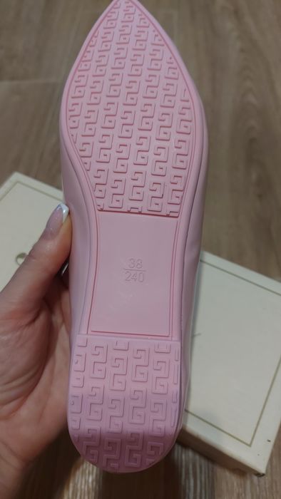 Продам Туфлі (балетки)