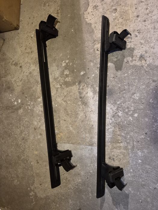 Belki dachowe Thule Windgbar Evo czarne