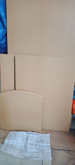 Secretaria para computador desmontada