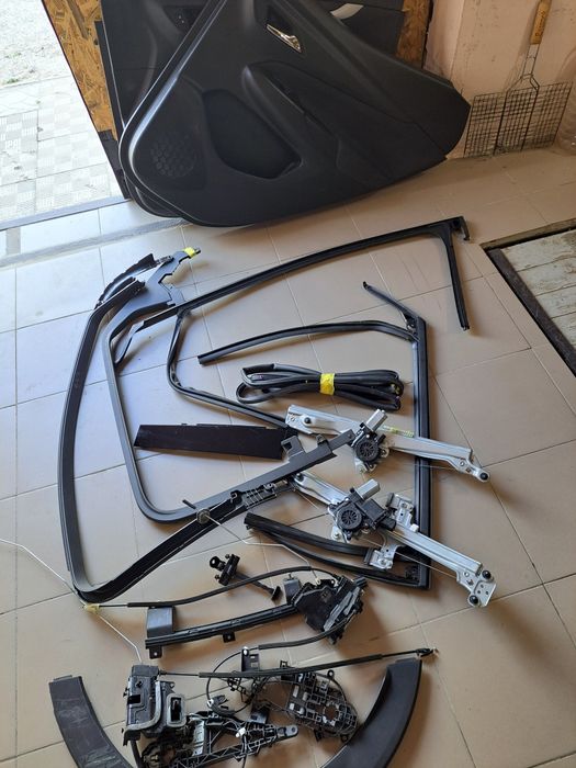 Скло в двери шевроле болт ЕУВ EUV