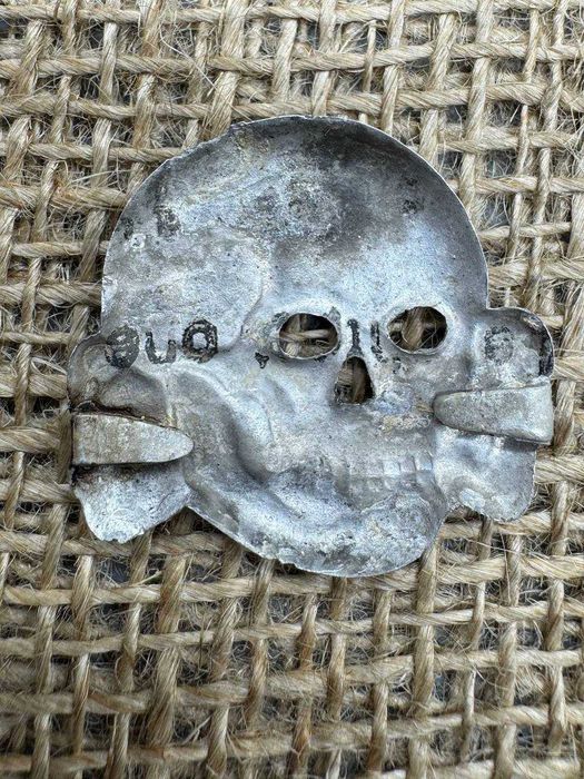 odznaka Tot kopf martwa głowa na czapkę SS RARE wh ww2 original