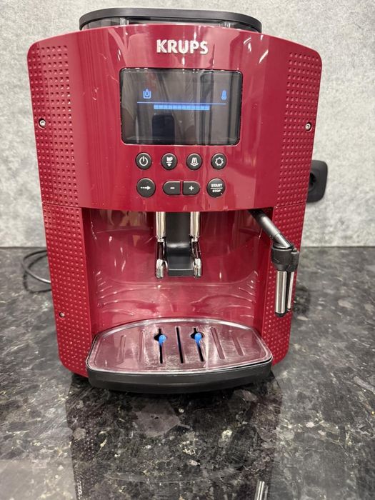 Продам кавоварку Krups EA81