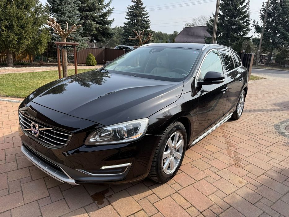 Volvo V60 Volvo V60 1.6 T3 Summum 2014