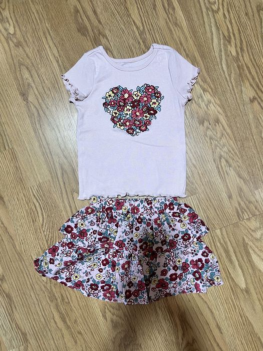 Літній костюм для дівчинки