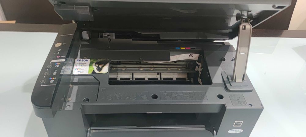 Impressora a Cores Multifunções Epson Stylus SX105