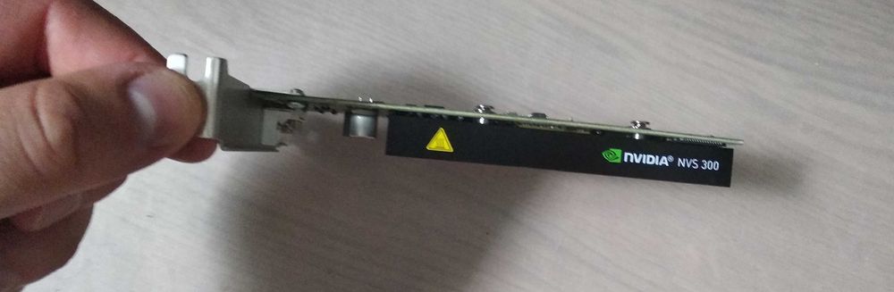 Видеокарта NVIDIA NVS 300: 200 грн. - Комплектуючі та аксесуари Київ на Olx
