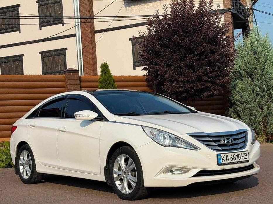 Hyundai Sonata 2011