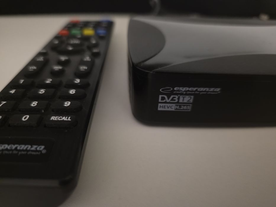 Dekoder TV naziemnej esperanza EV108R  - Nowy