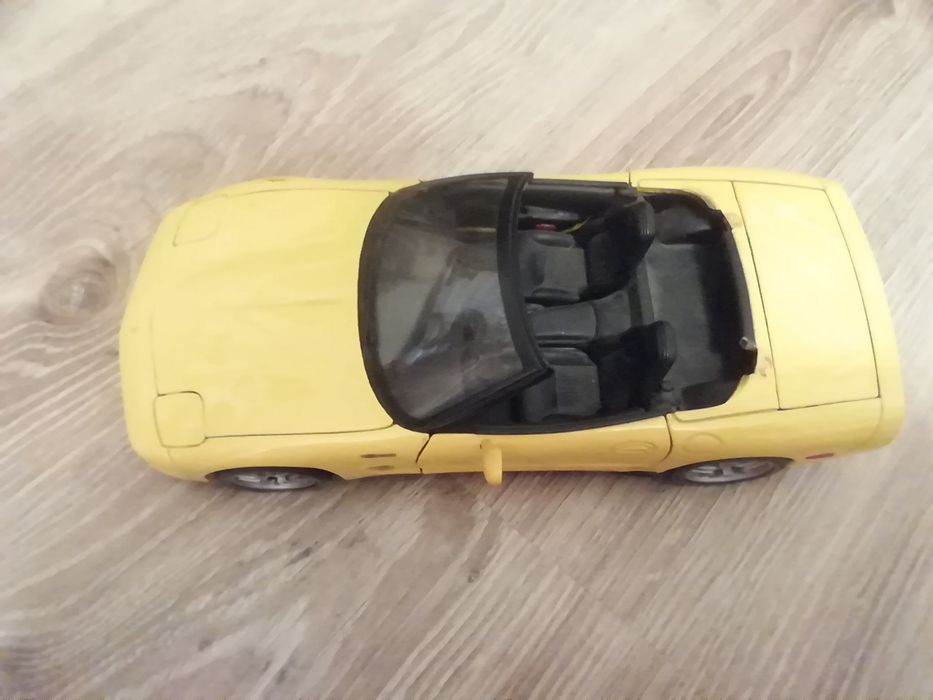 Samochód matchbox corvette