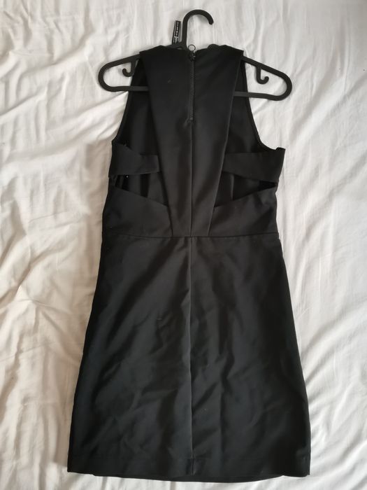 Sukienka - mała czarna, dopasowana