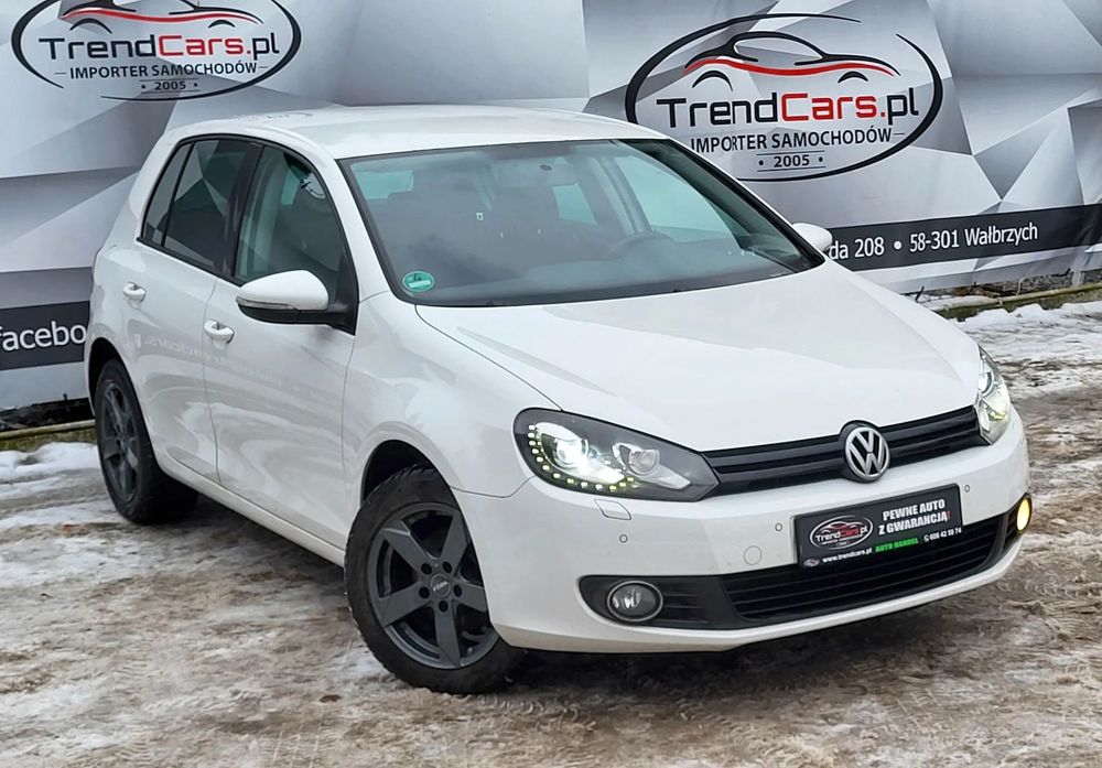 Volkswagen Golf 105 KM Ksenon Led 5 drzwi bezwypadkowy serwisowany Gwarancja