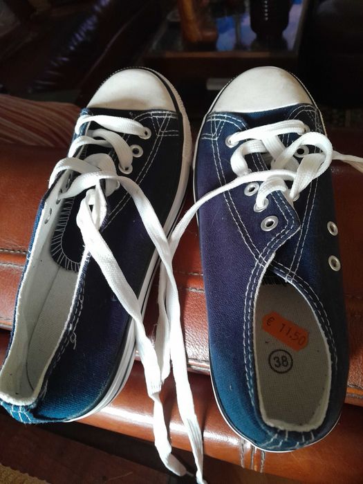 Vendo sapatilhas de rapaz