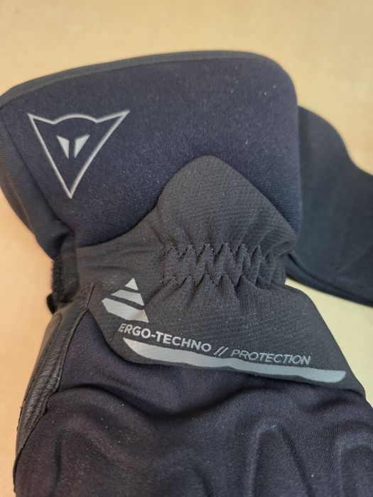 Luvas Dainese novas