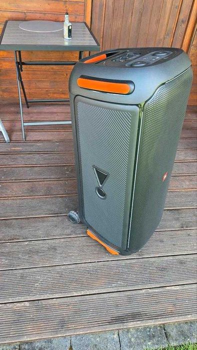 JBL partybox 710