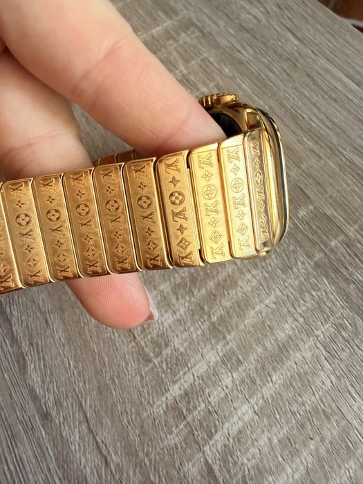 Apple Watch Ultra 2 49mm Titanium (Cellular).