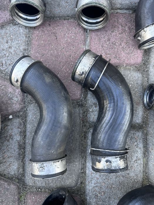 Патрубок інтеркулера турбіни Audi A4 B6 B7 VW Passat B6 Touran Caddy Golf Jetta SKODA A5  1.9 TDI 2.0 TDI