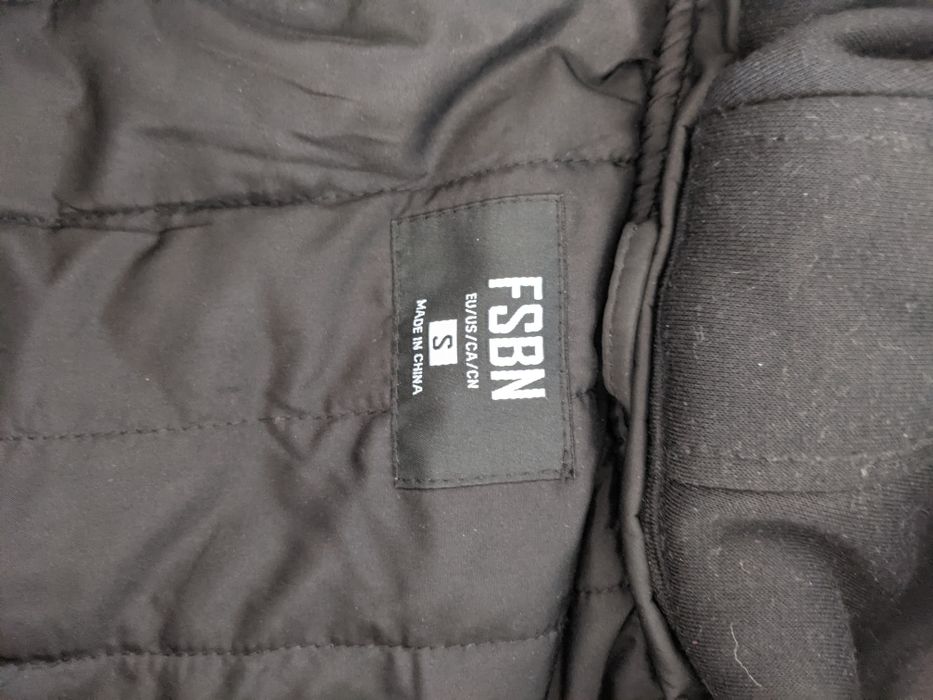 Nowa modna kurtka młodzieżowa FSBN  roz. S.