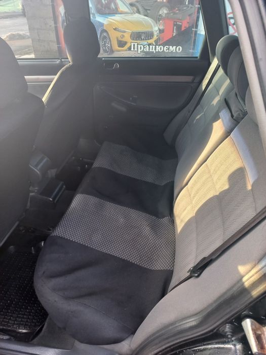 Продам ауді а4 газ /бензин