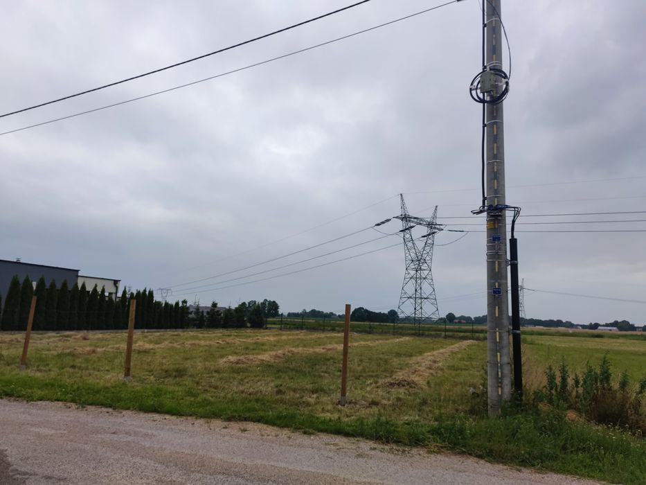 Działka ogrodzona 1025 m2 blisko Plocka