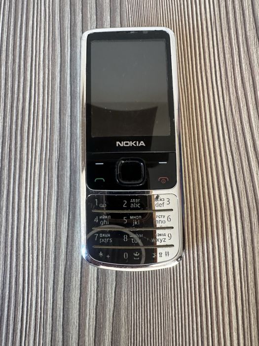 Телефон Nokia 6700 classic RM-470 або RM-576