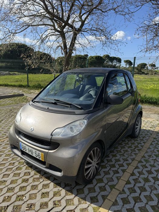 Smart Fortwo c/ poucos km - disponivel