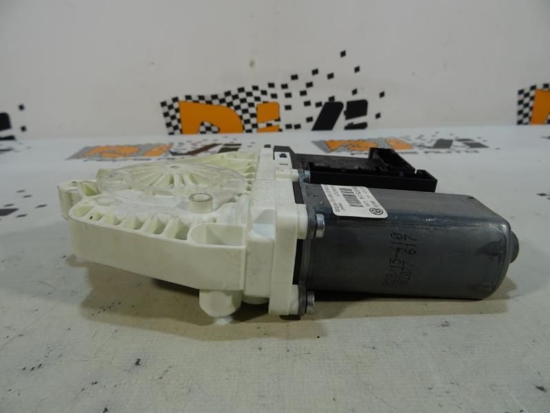 Motor vidro frente esquerdo VOLKSWAGEN Passat (3C2)
