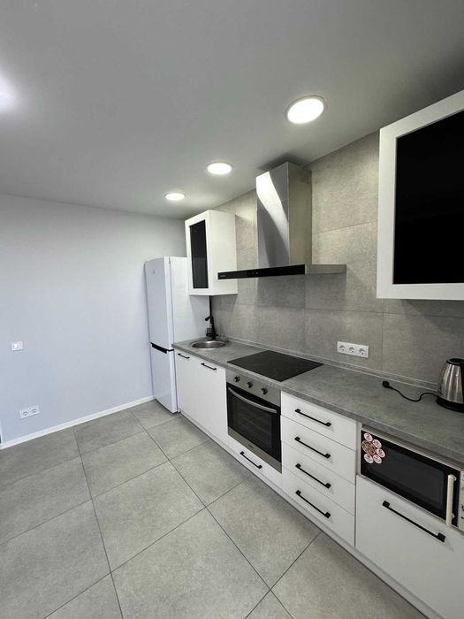 Сучасна 1 кім Новий будинок ЦЕНТР Деснянська Правда Автономне опалення