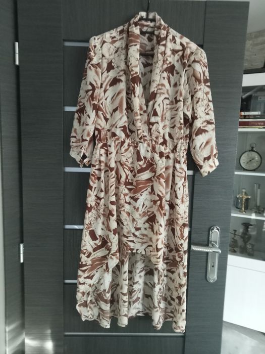 Sukienka asymeyryczna